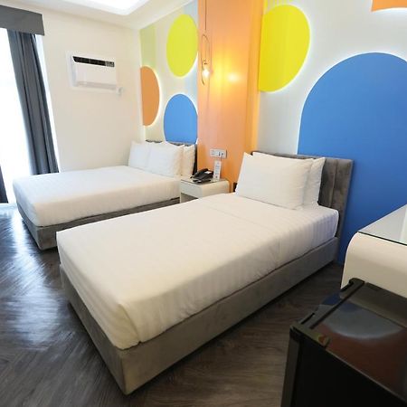 M.Y. Hotel Dumaguete City Екстер'єр фото